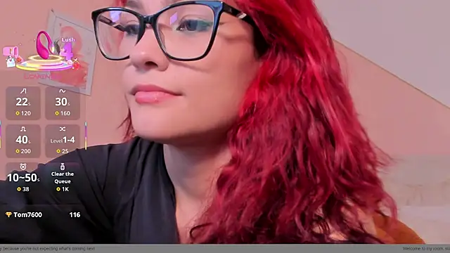 mae_lyra's cam snapshot