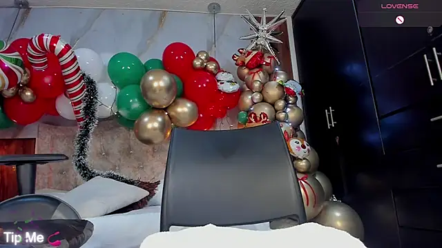 mia_18v's cam snapshot