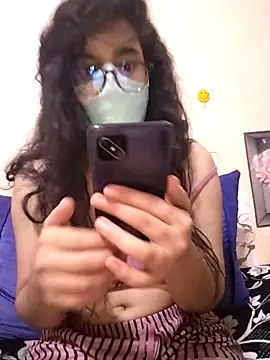 Thebeauriful's cam snapshot