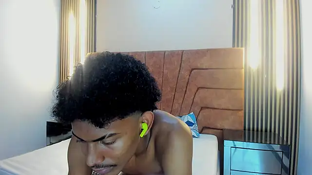 FYKMOR_1 live sex cam