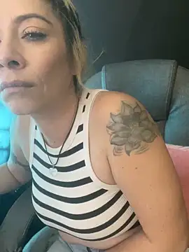 viktoria_davis_'s cam snapshot