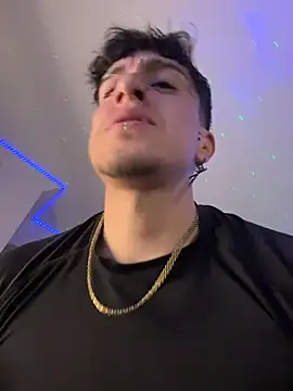 strongboy_ live sex cam