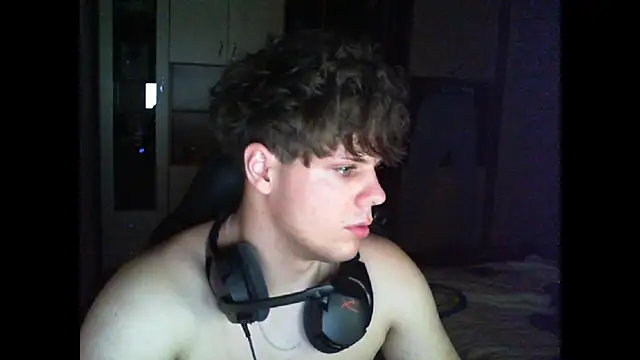 GymGuy0505 live sex cam