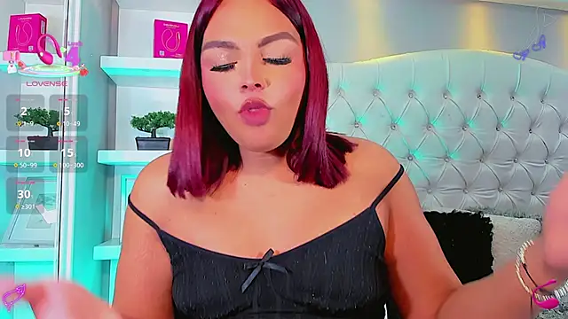 CamiiGarcia live sex cam