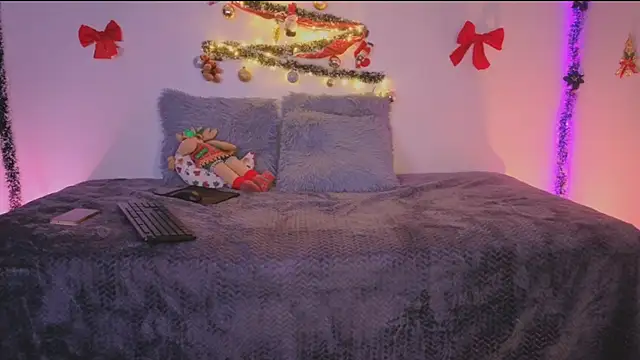 Lolarosesxs's cam snapshot