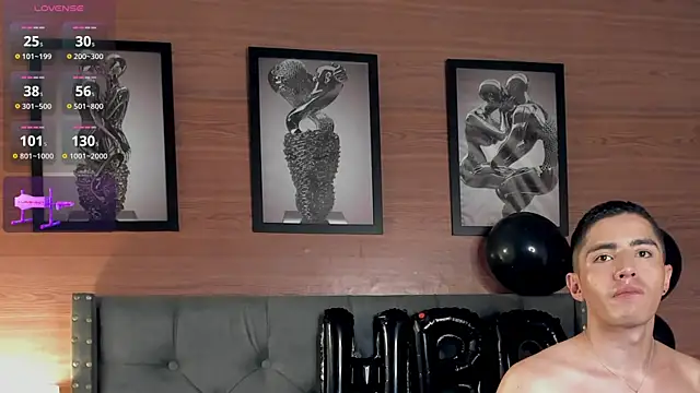 DylanWolf98's cam snapshot