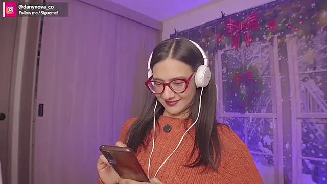 DanyNova_Co's cam snapshot