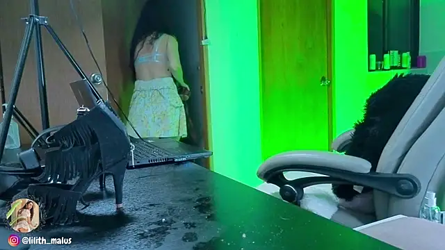 Lilith_malum's cam snapshot