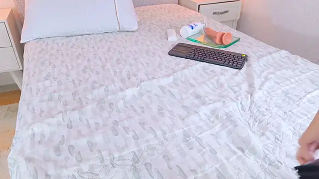 im_nova_w's cam snapshot