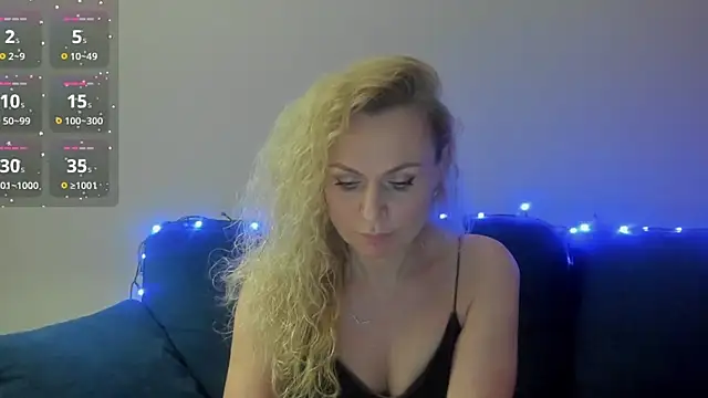 LanaLight_x's cam snapshot