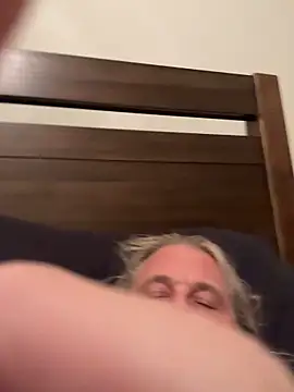 zeus337's cam snapshot