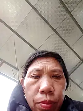 bella-la's cam snapshot