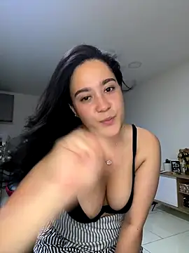 Nina_lovi live sex cam