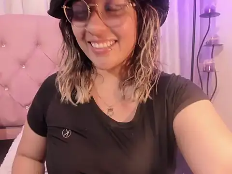 PandoraCherry_'s cam snapshot