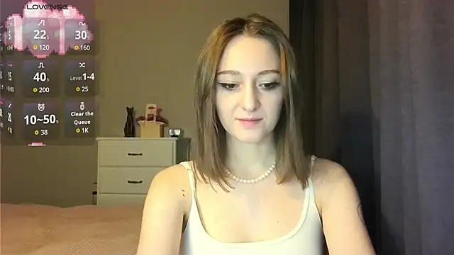 white_liillyy's cam snapshot