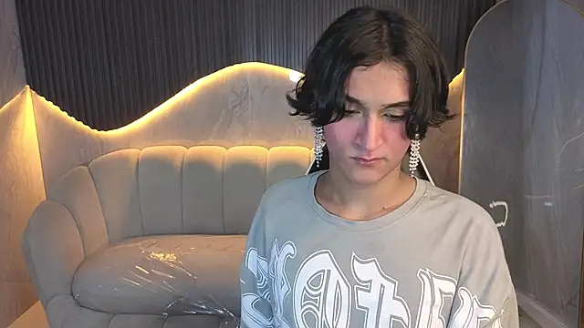 zoe_tp's cam snapshot