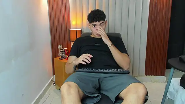 Justin_mack live sex cam