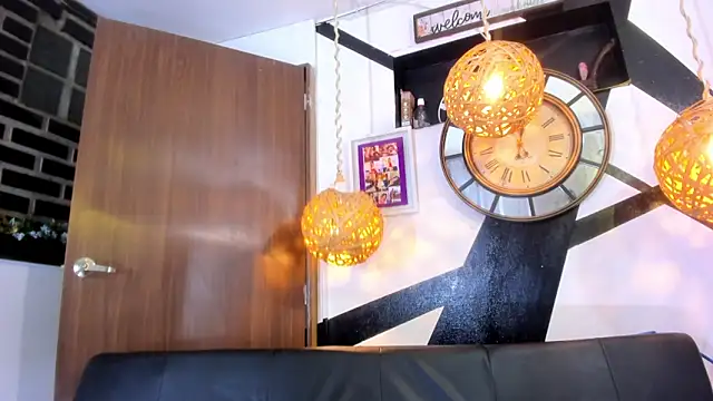 victoria_aleia_'s cam snapshot