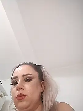 AdelinaJude live sex cam