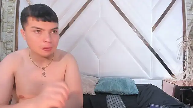 DuoAndLovee's cam snapshot