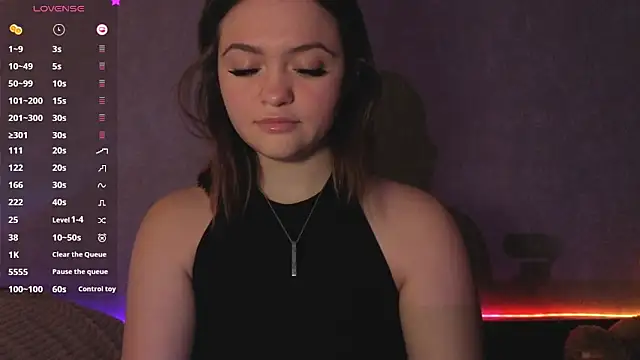 YummyTira's cam snapshot