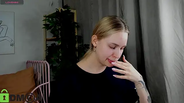 Carol__Cox's cam snapshot