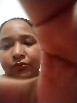 Angelly_ricura's cam snapshot