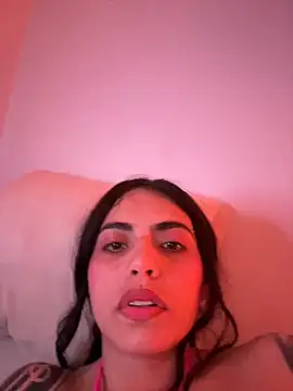 i_am_nina_'s cam snapshot