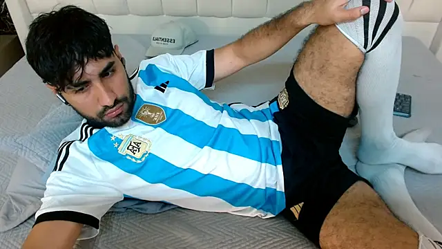 MilanZaire's cam snapshot