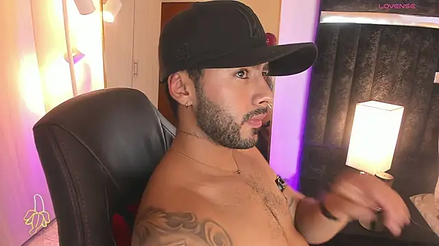 ItsMeEros's cam snapshot