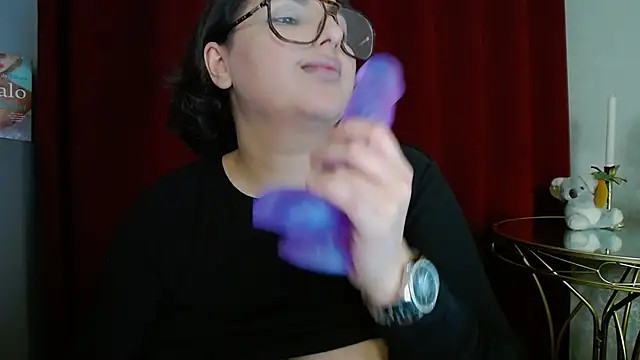 BustyAllyy's cam snapshot