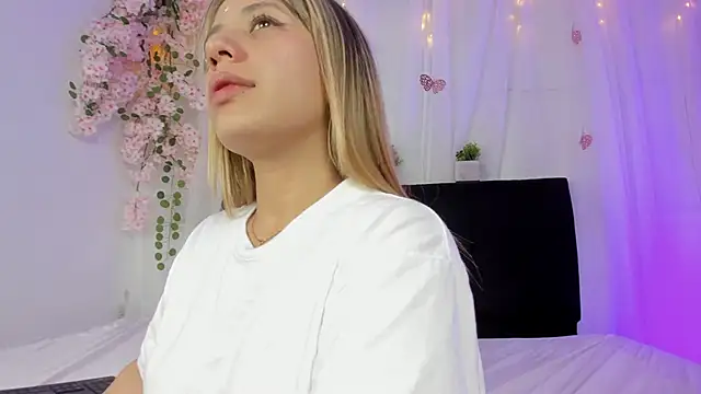 Bonny_and_carrot's cam snapshot