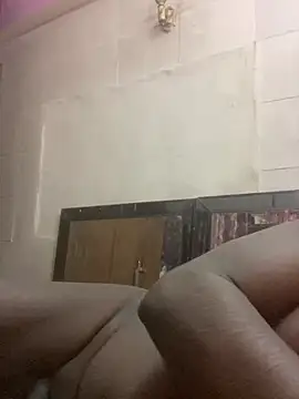 Kajal-Shemale69 live sex cam