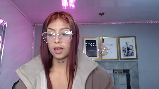 Cute_Martina_v's cam snapshot