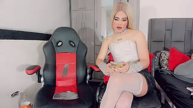 thiara_veky's cam snapshot