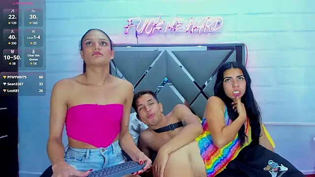 THREE_ENCHANTED's cam snapshot