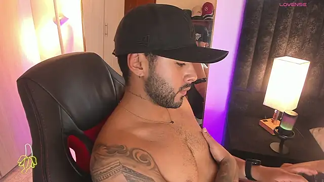 ItsMeEros live sex cam