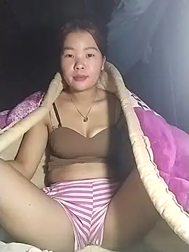 lylylove's cam snapshot