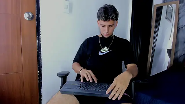 Alan-Smith1 live sex cam