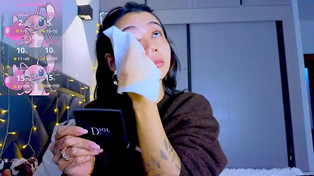 Mia_Tin's cam snapshot