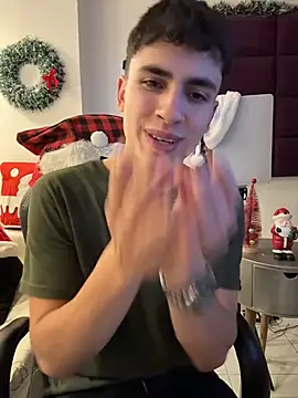 AdrianRinaldi live sex cam