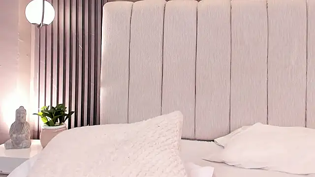 GiannaColling1's cam snapshot