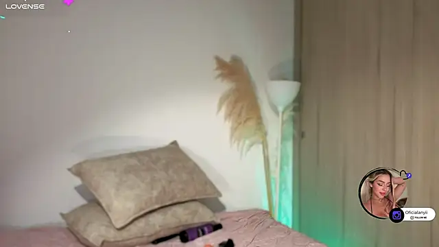 Addison_baker's cam snapshot