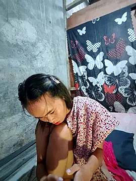 Asian_Pussy23's cam snapshot