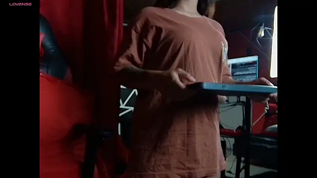 tyra_noa's cam snapshot