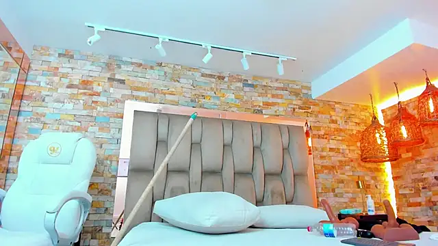 karla_dunn's cam snapshot