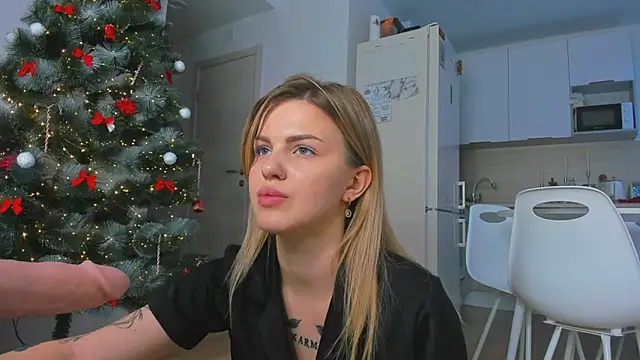 AkulinaGold's cam snapshot