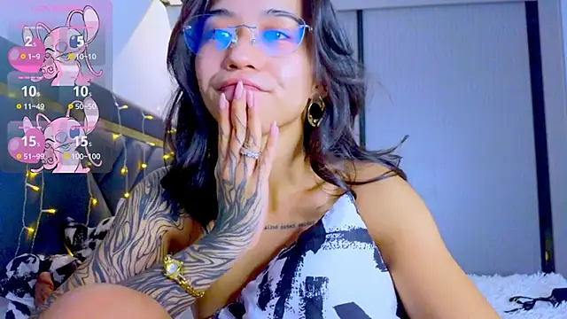 Mia_Tin's cam snapshot