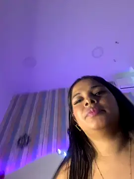 DeniseMoca live sex cam