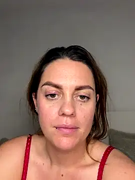 laraslittlesecrett's cam snapshot